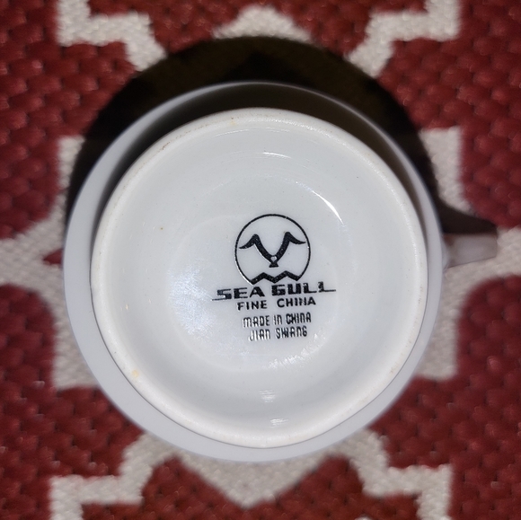 Vintage Sea Gull Christmas Tea Cup - Picture 4 of 5